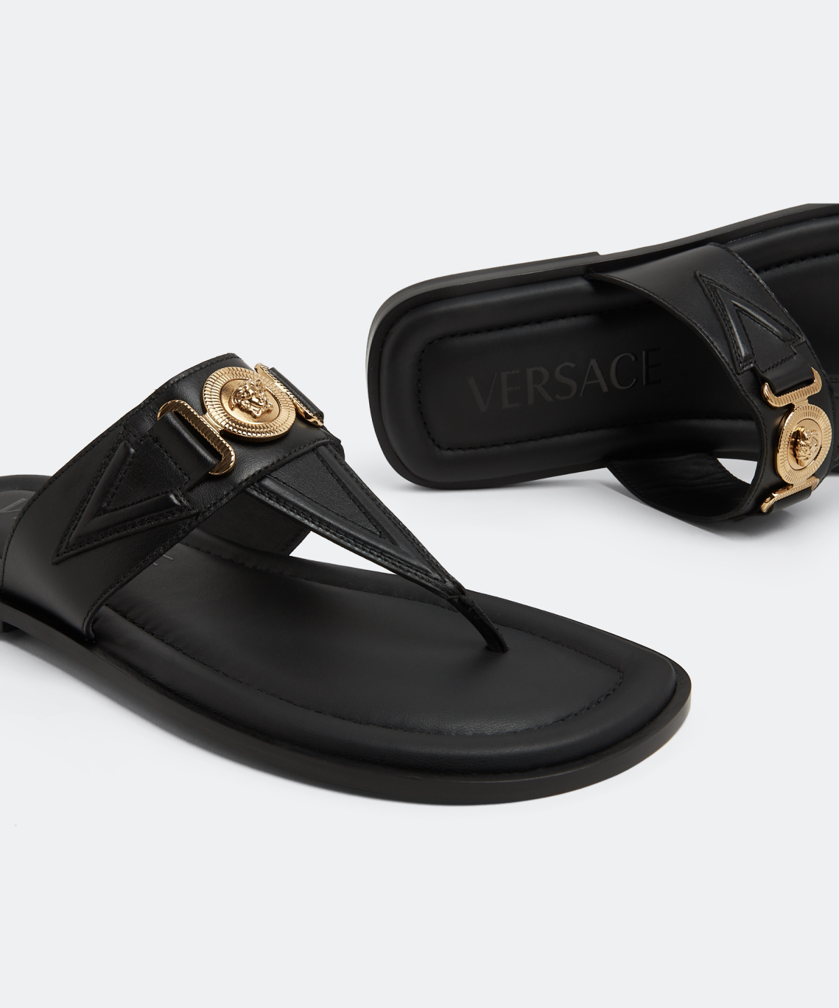 【Versace】Medusa レザートングサンダル Versace Medusa Biggie Sandals – THELUXESHOPPER