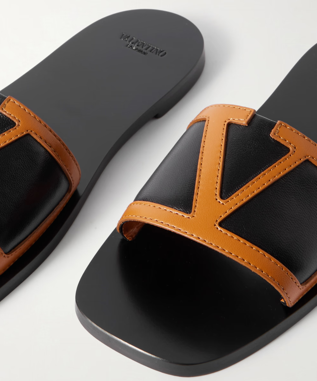 国内送/送関込【ValentinoGaravani】 Viva Superstar サンダル Valentino Viva Superstar Slides – THELUXESHOPPER