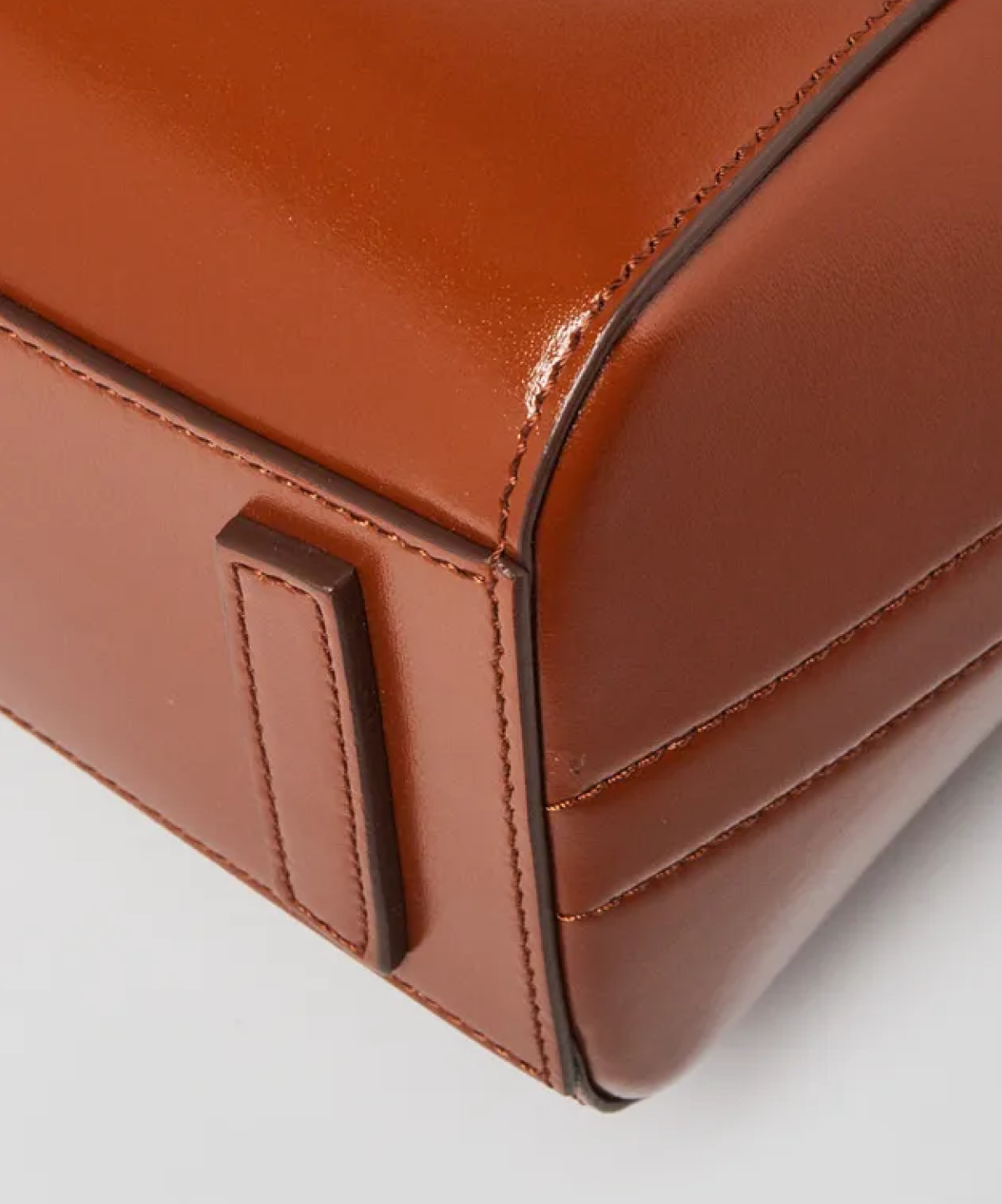 Bottega Andiamo Clutch