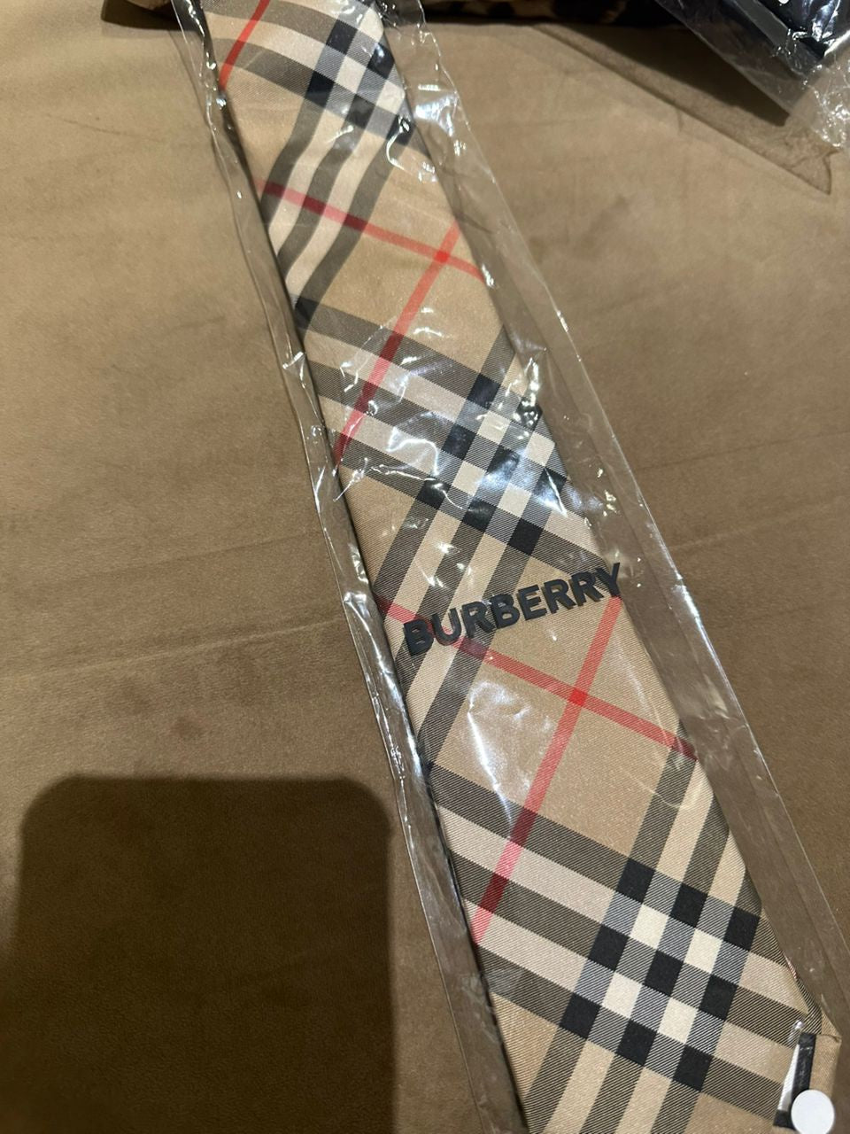 BURBERRY CHECK TIE